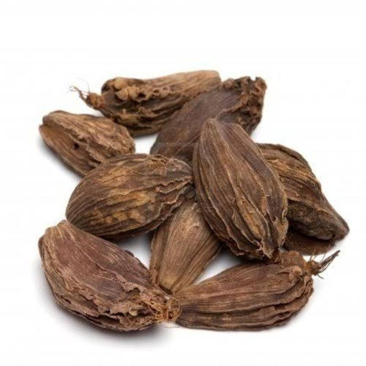 Bari Elaichi (Black Cardamom)
